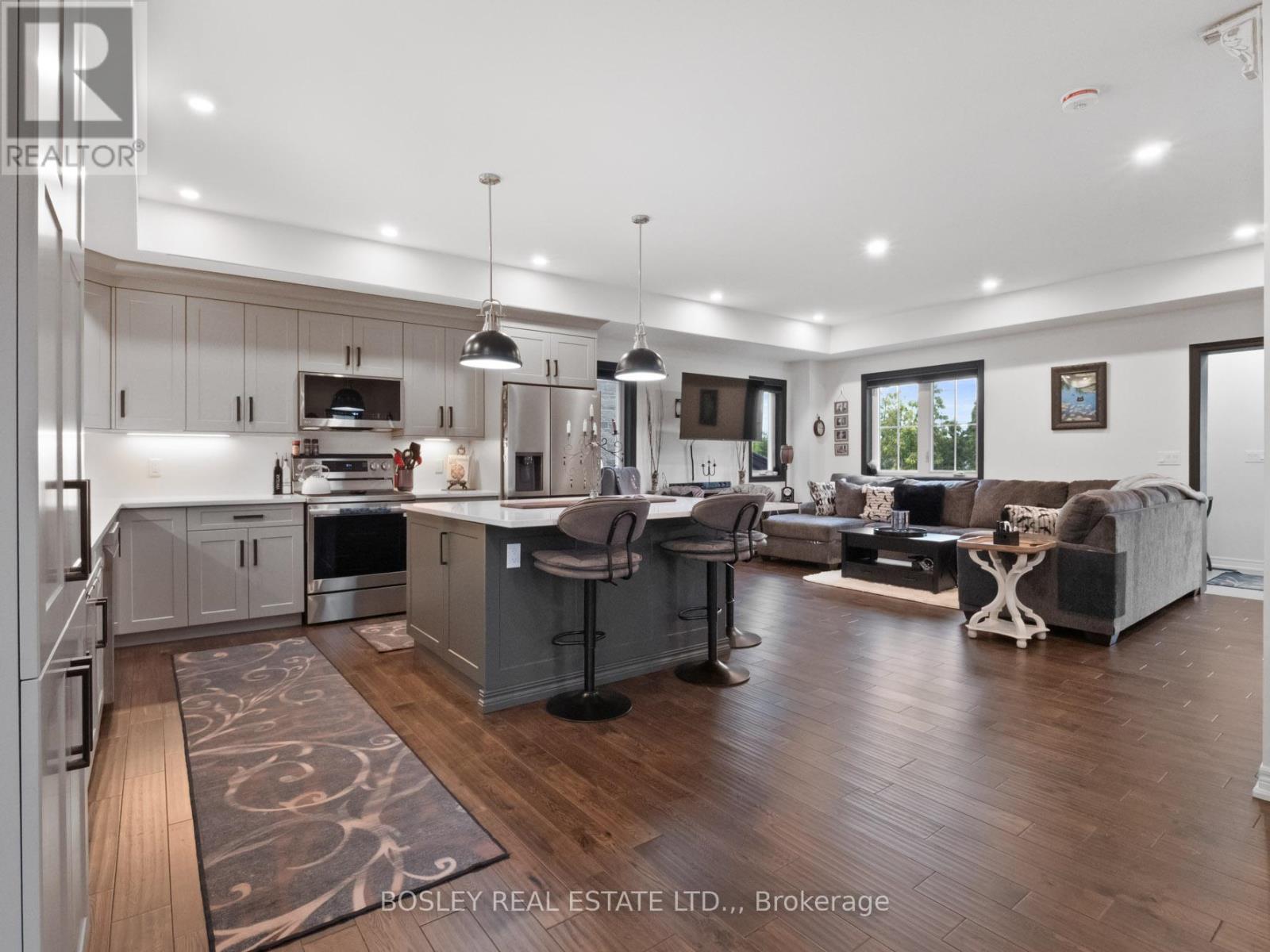 Detached at 25 HAIGHT STREET, St. Catharines (Oakdale)