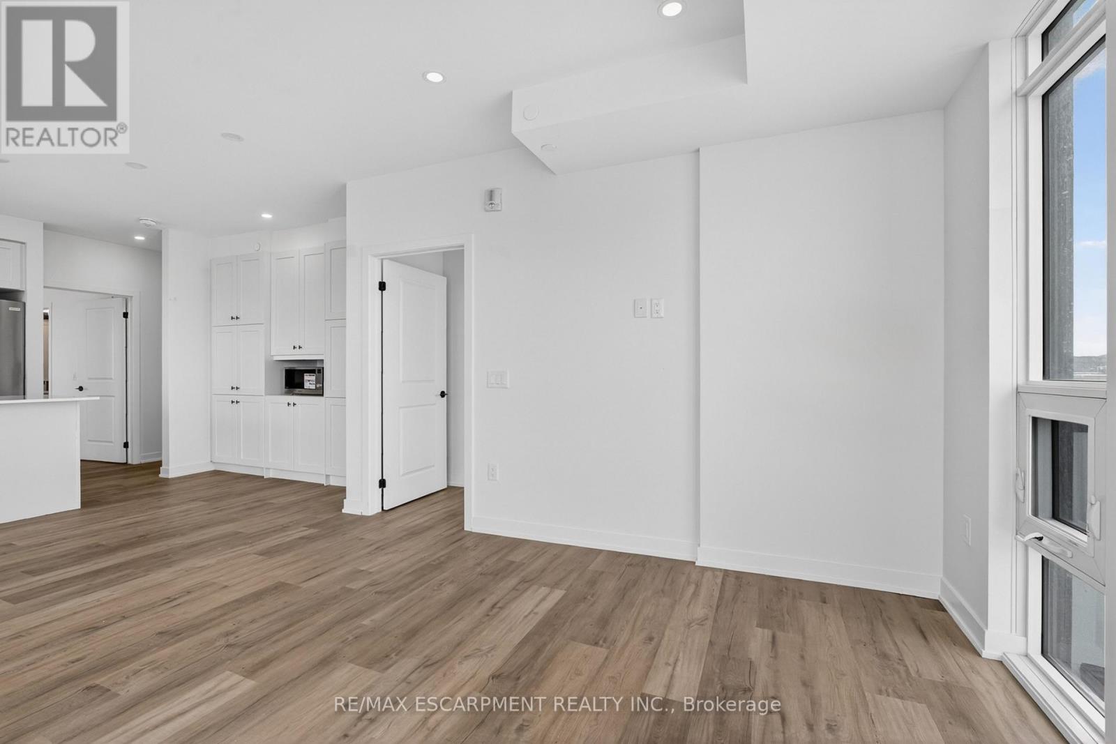 Apartment at 707 - 461 GREEN ROAD W, Hamilton