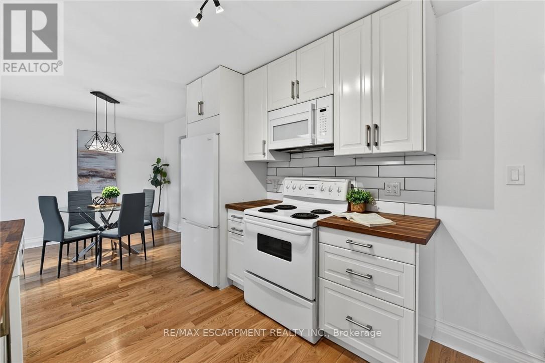 Detached at 167 DARLINGTON DRIVE, Hamilton