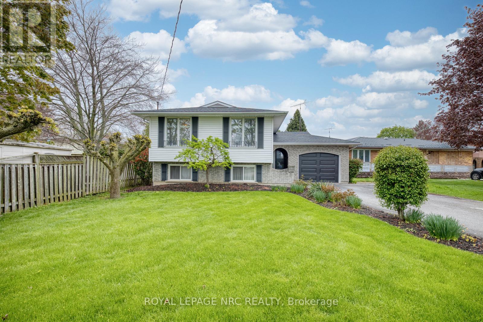 Detached at 74 SHORELINE DRIVE, St. Catharines (Lakeshore)