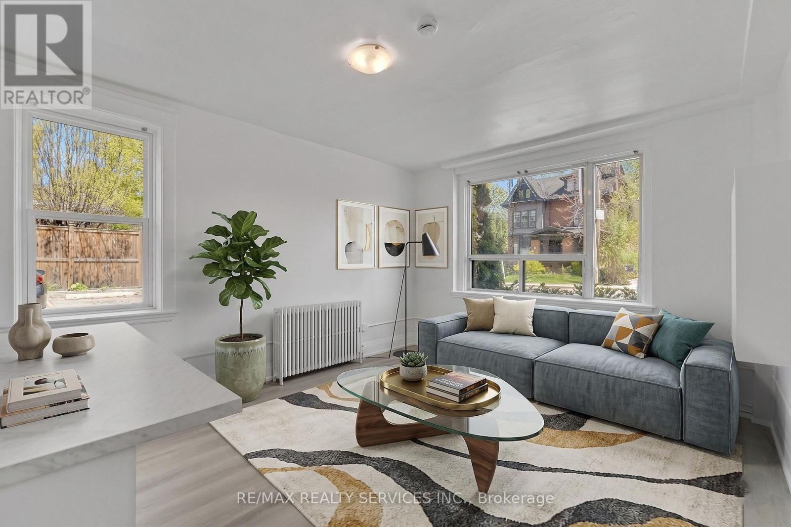 Multiplex at 4 - 104 SHERMAN AVENUE S, Hamilton (Gibson)