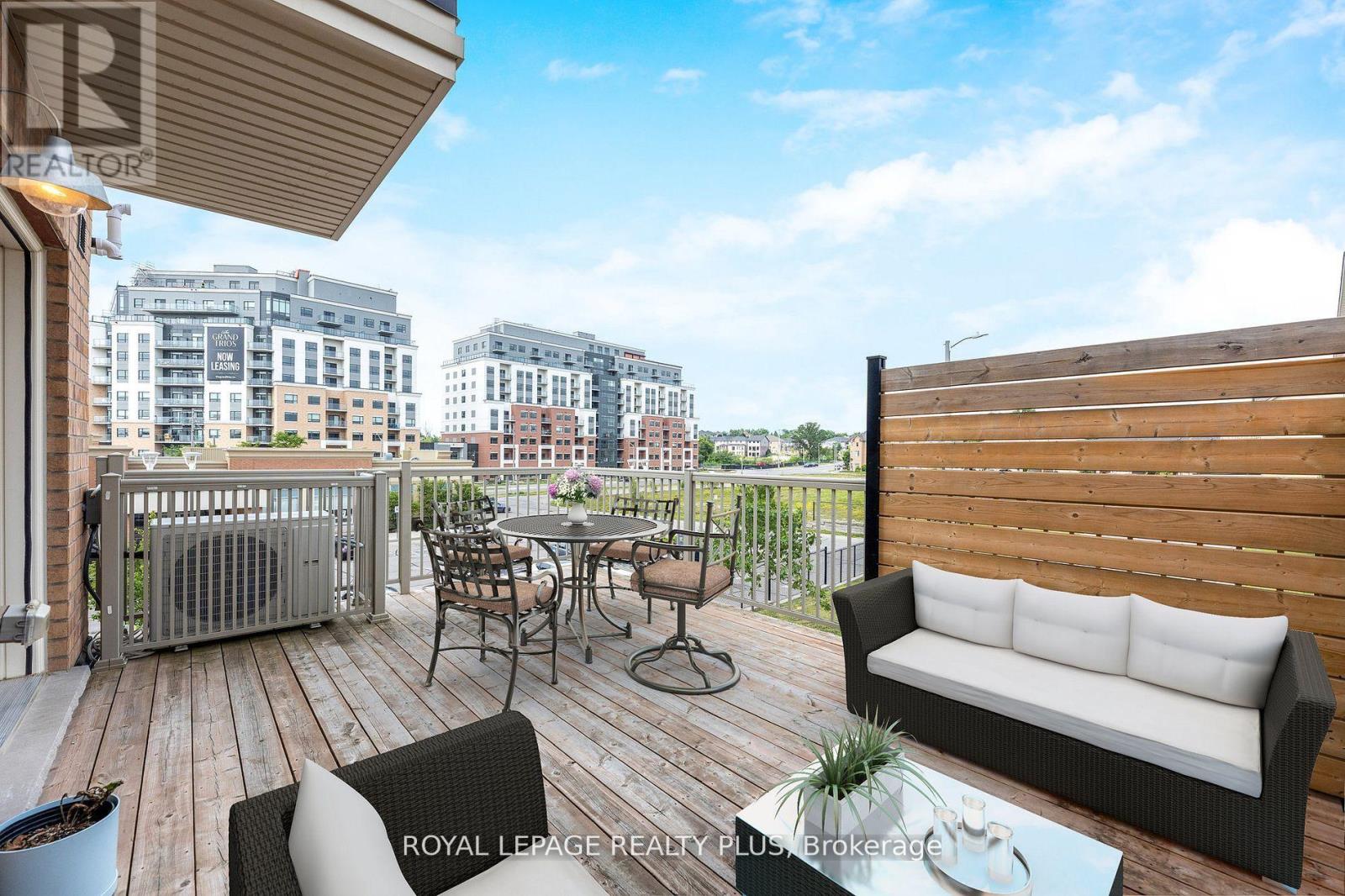 Townhouse at 1 - 120 WATSON PARKWAY N, Guelph (Grange Road)