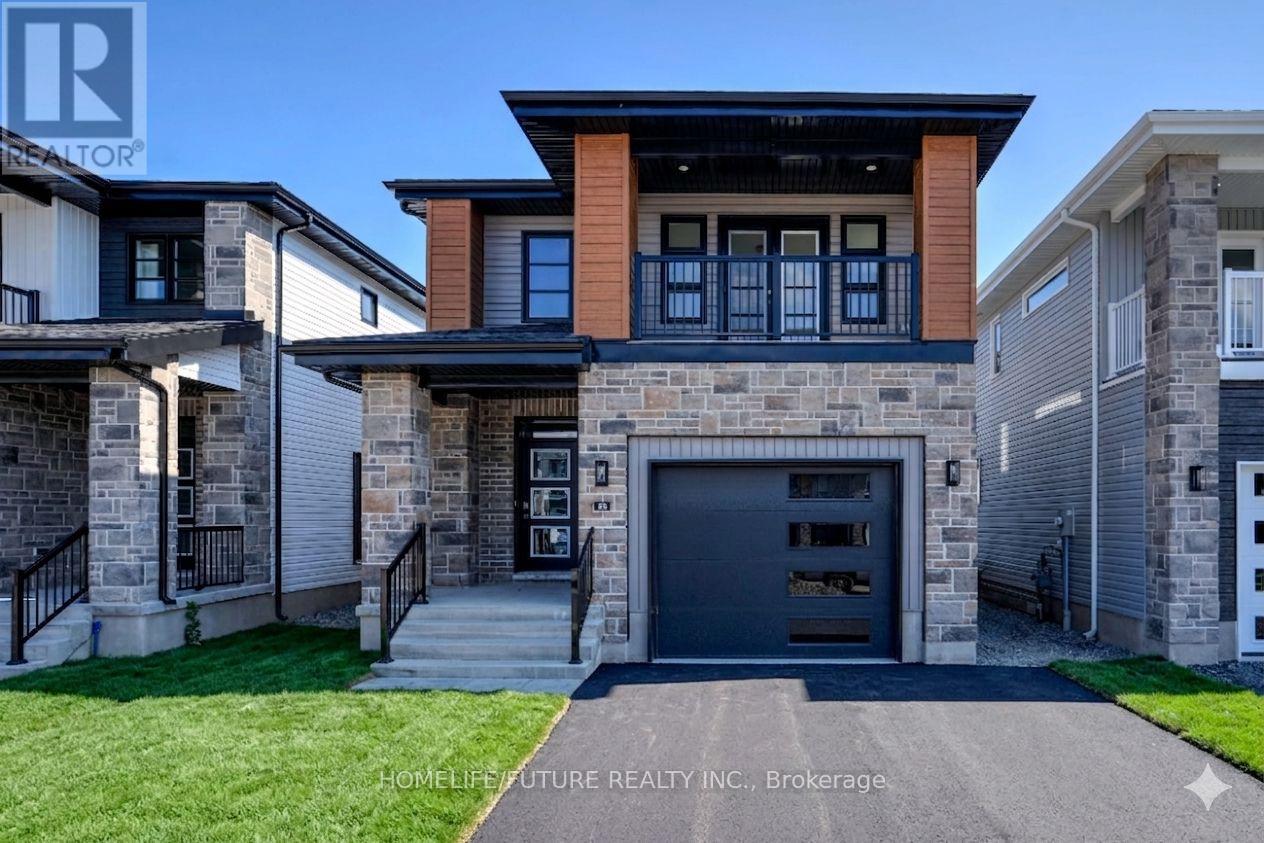 Detached at 28 WALDEN POND DRIVE, Loyalist (Amherstview)
