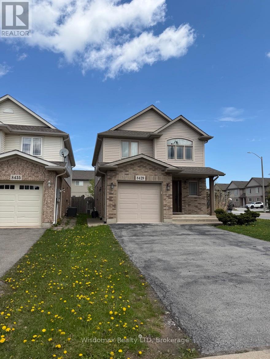Detached at BASEMENT UNIT - 8429 KELSEY CRESCENT, Niagara Falls (Forestview)