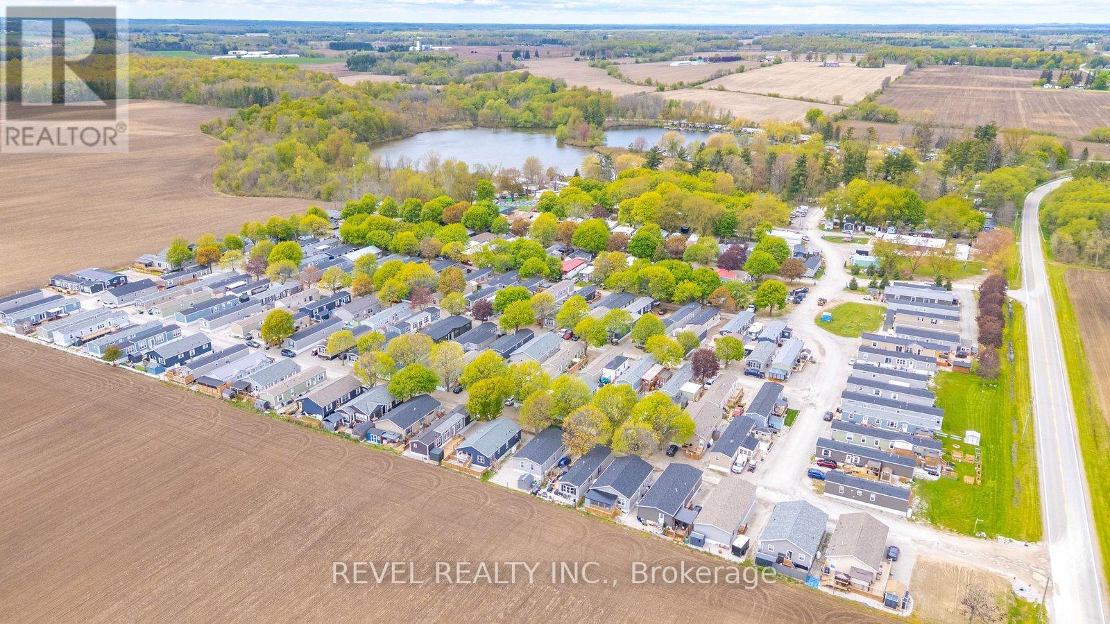 Detached at 614 - 99 FOURTH CONCESSION ROAD, Brant