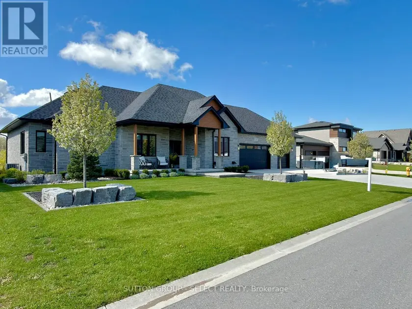 Detached at 276 HAZELTON LANE, South Huron