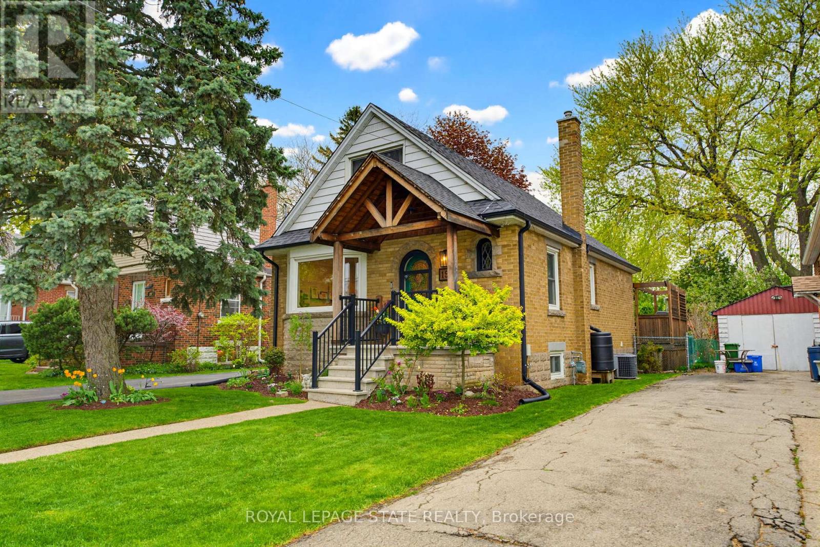 Detached at 198 EAST 19TH STREET, Hamilton (Inch Park)