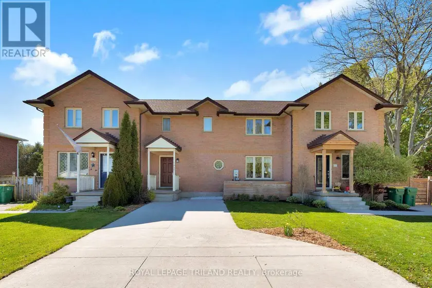 Townhouse at B - 129 SYMES STREET N, Southwest Middlesex