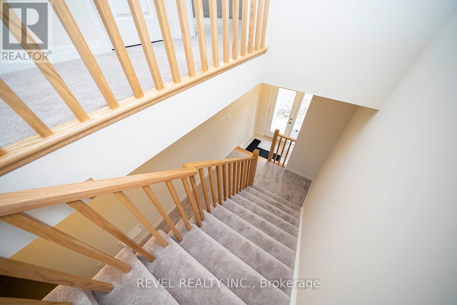 Townhouse at 31 WAKELING DRIVE, Brantford