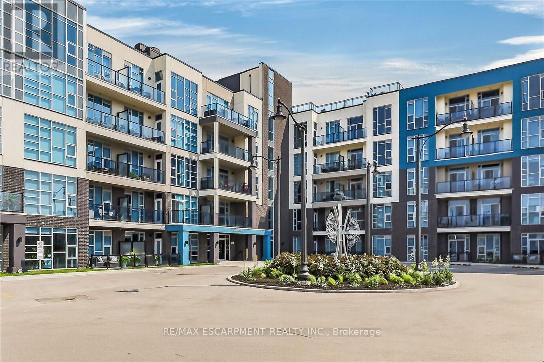 Apartment at 516 - 10 CONCORD PLACE, Grimsby (Grimsby Beach)
