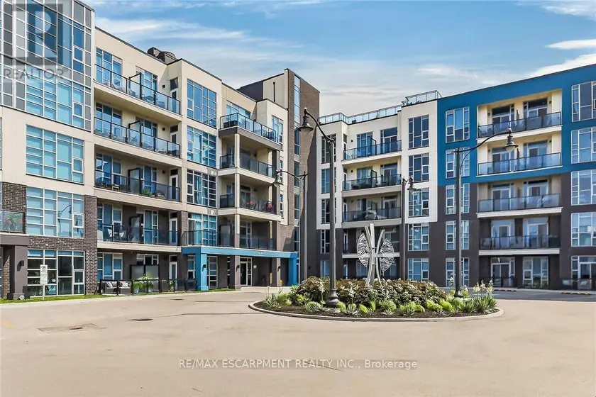 Apartment at 516 - 10 CONCORD PLACE, Grimsby