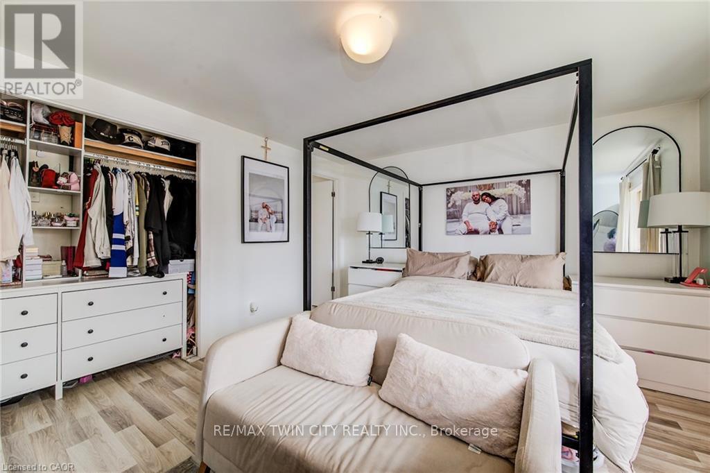 Detached at 43 SOUTHVIEW CRESCENT, Cambridge