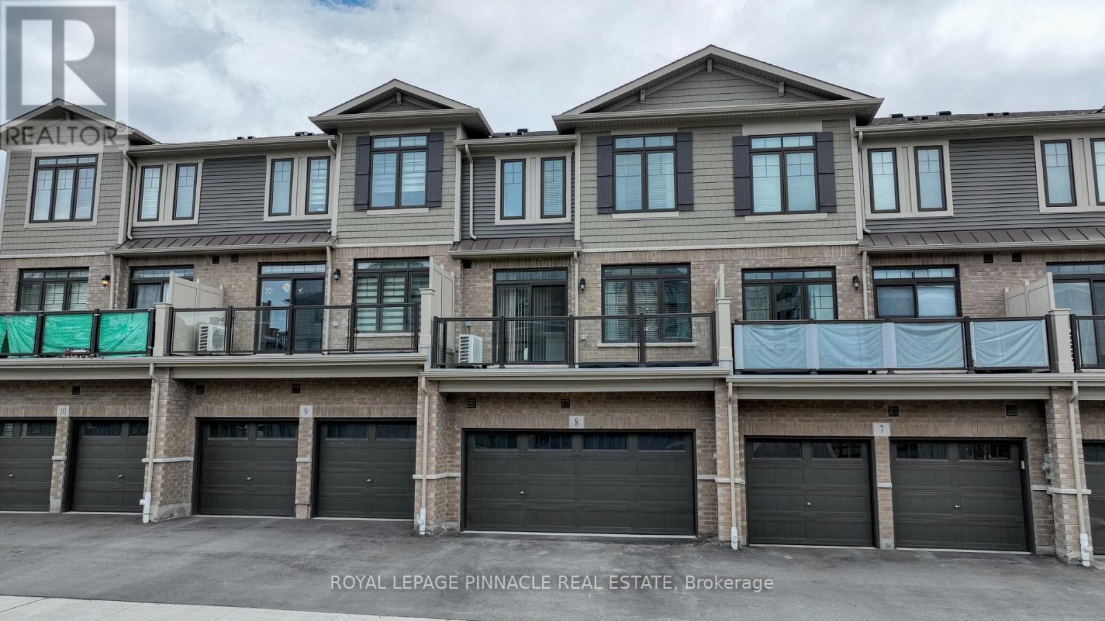 Townhouse at 8 - 100 HOLLYWOOD COURT, Cambridge
