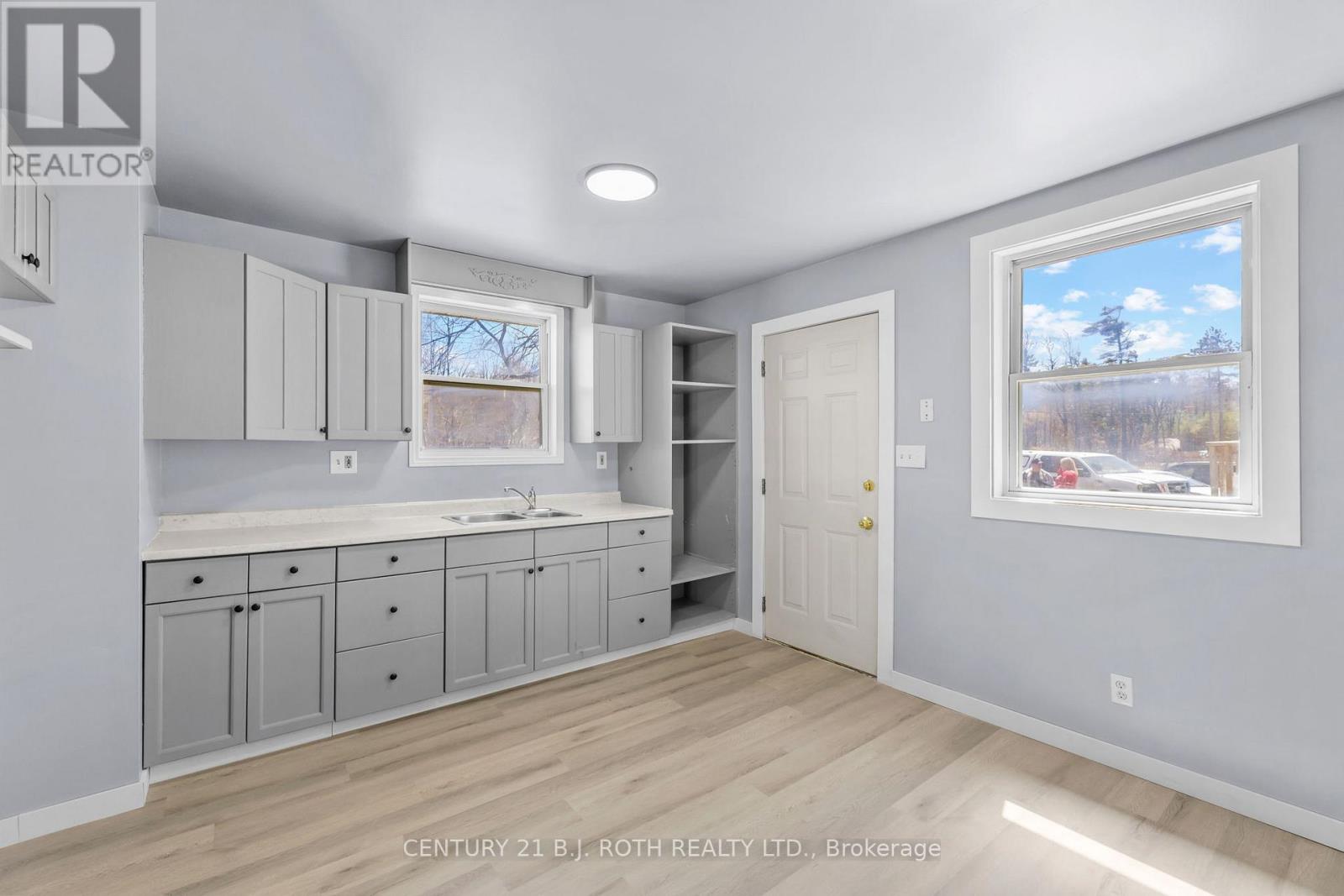 Detached at 1411 HWY 11 S, Gravenhurst