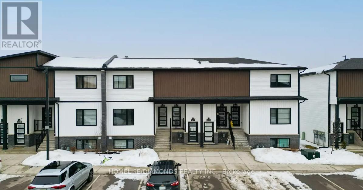 Townhouse at 632 - 4263 FOURTH AVENUE, Niagara Falls (Downtown)