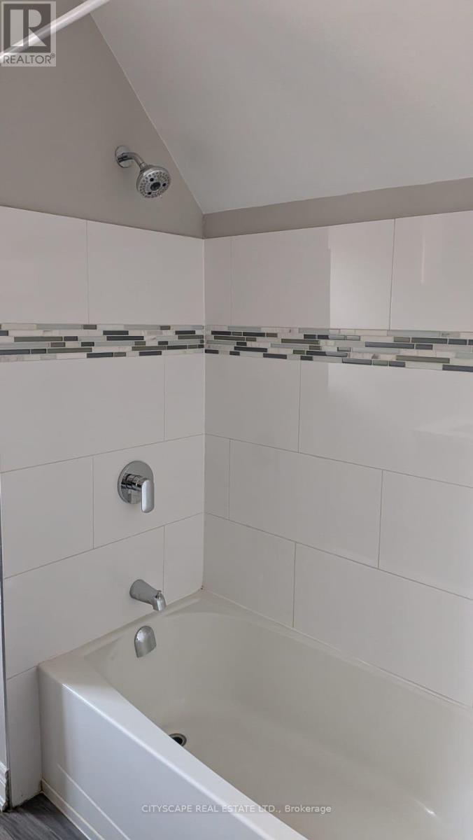 Detached at 6A - 752 MAIN STREET E, Hamilton