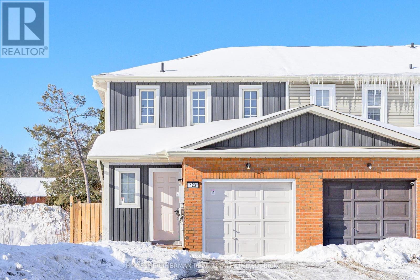 Townhouse at 123 ALBERT STREET S, Kawartha Lakes (Lindsay)