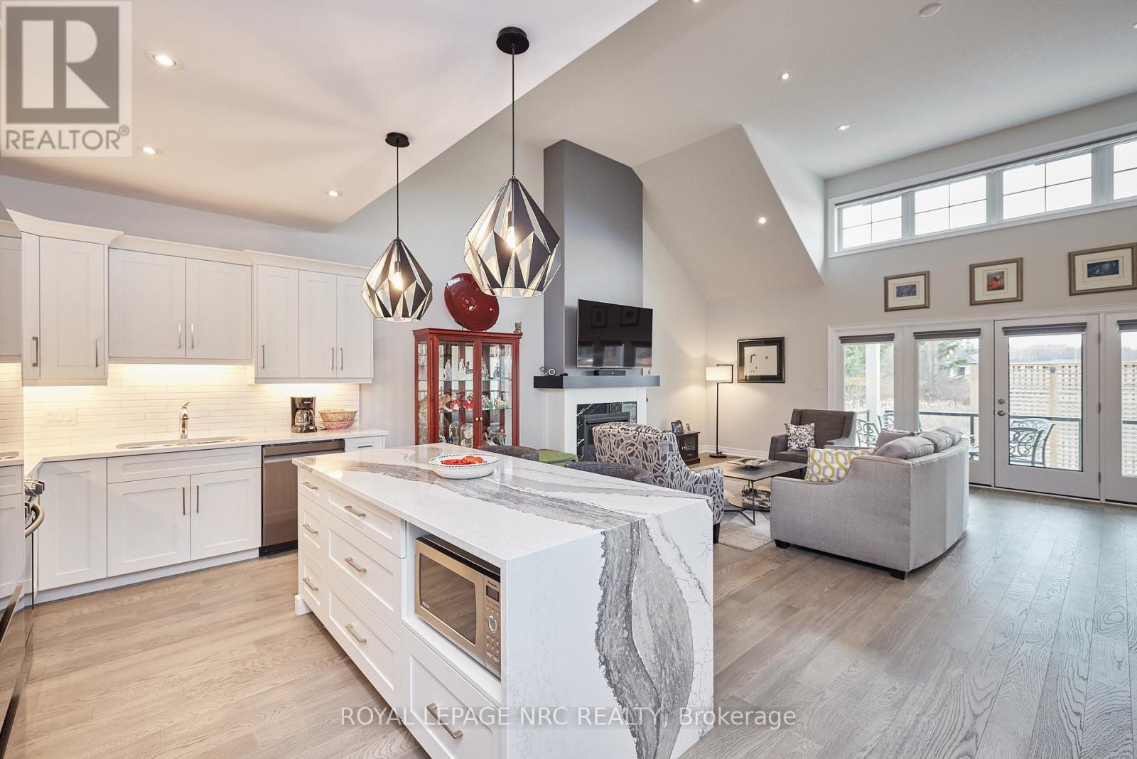 Townhouse at 9 SASSAFRAS ROW, Fort Erie