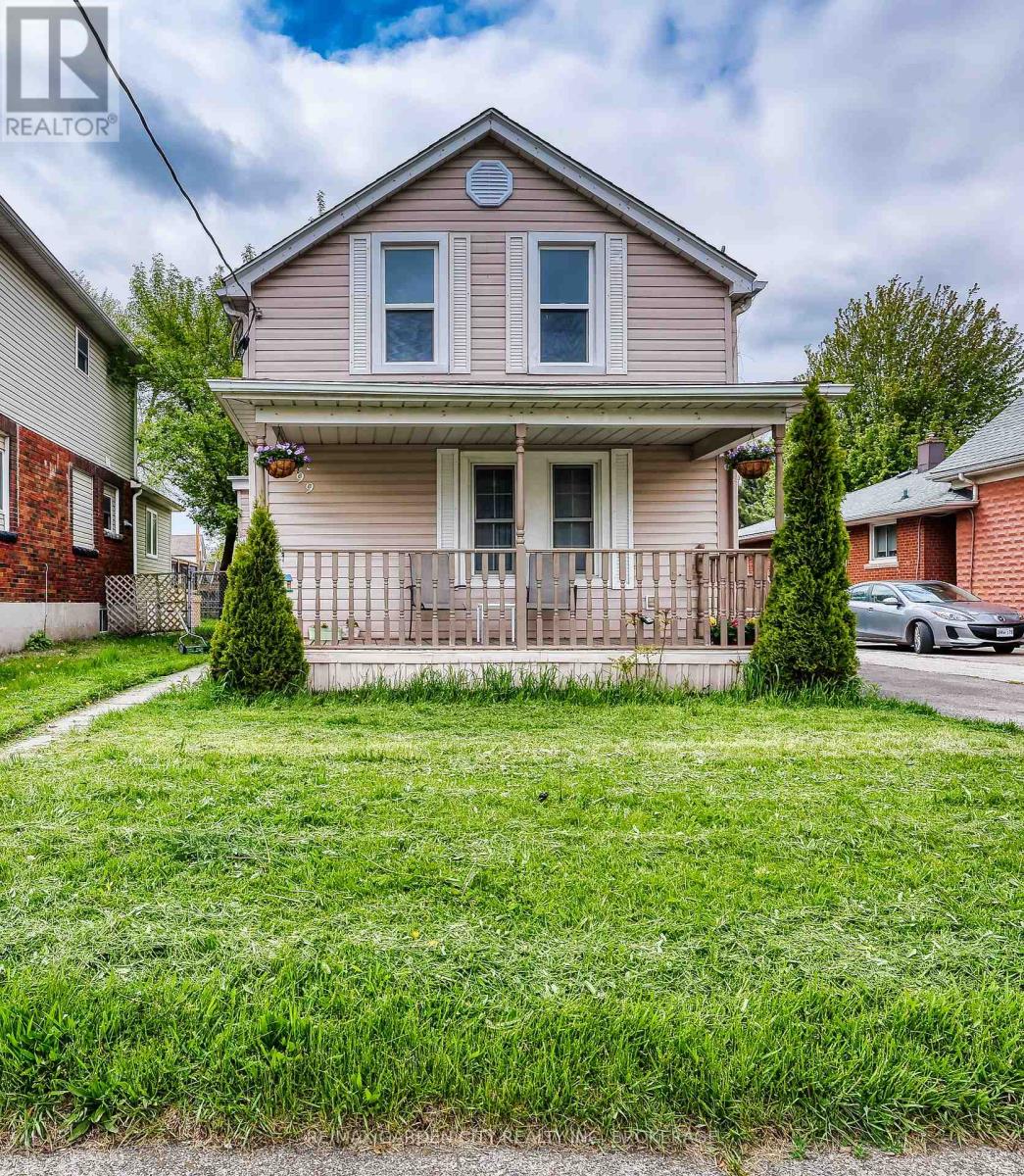 Multiplex at 99 PAGE STREET, St. Catharines (E. Chester)