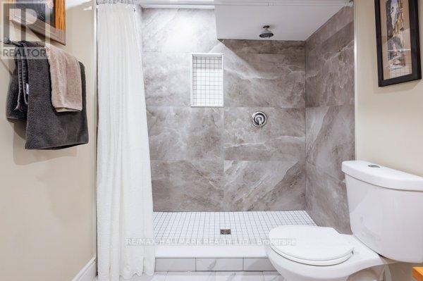 Townhouse at 12 FAIRWAY LANE, Guelph
