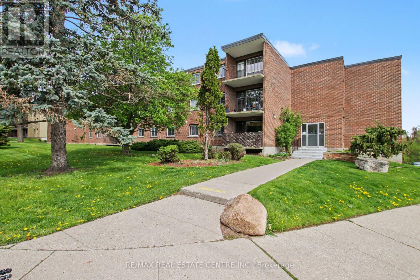 Apartment at 105 - 4 AVALON PLACE, Kitchener