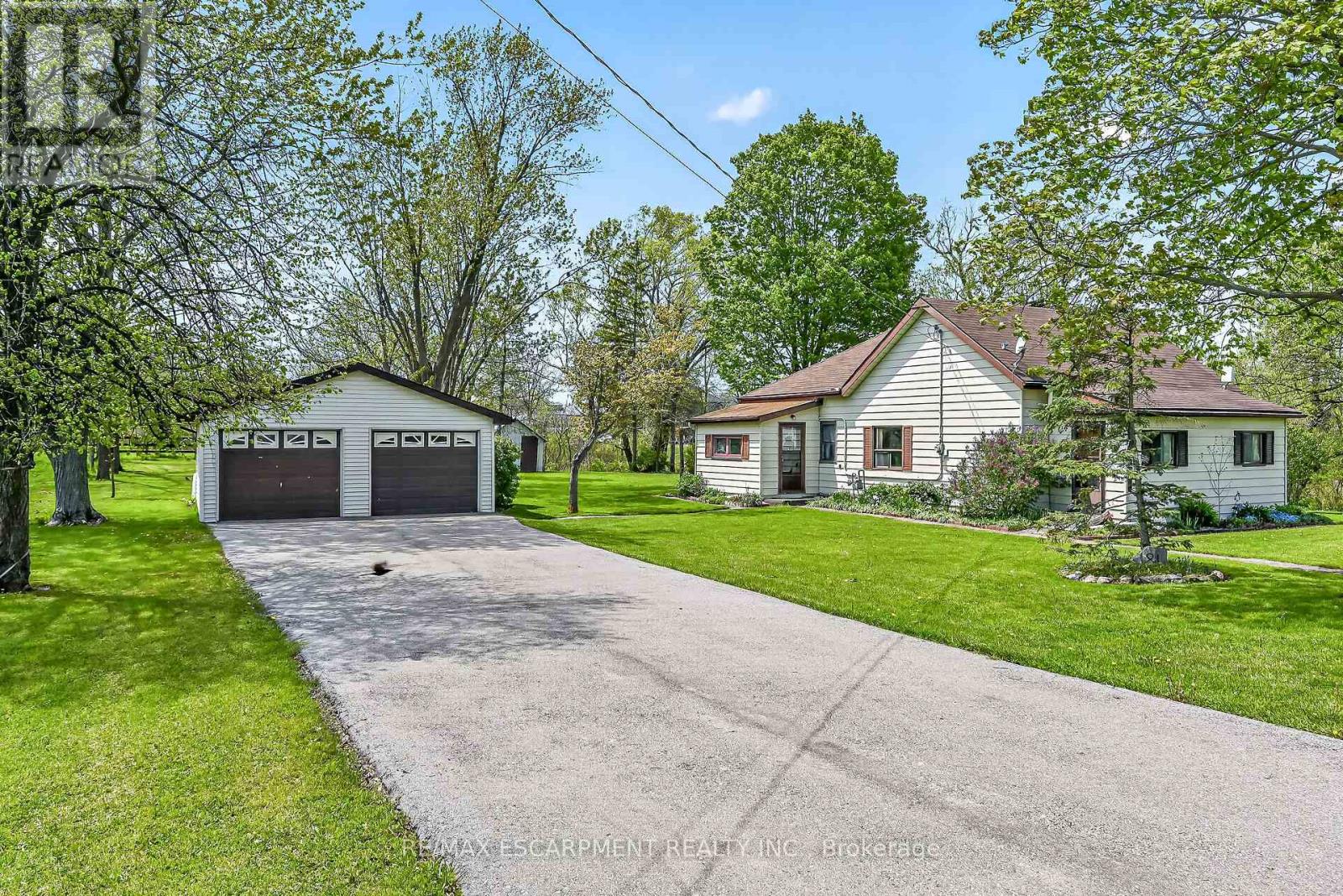 Detached at 81 FISHCARRIER STREET N, Haldimand