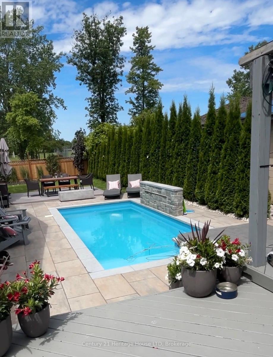 Detached at 6021 MONTROSE ROAD, Niagara Falls (West Wood)