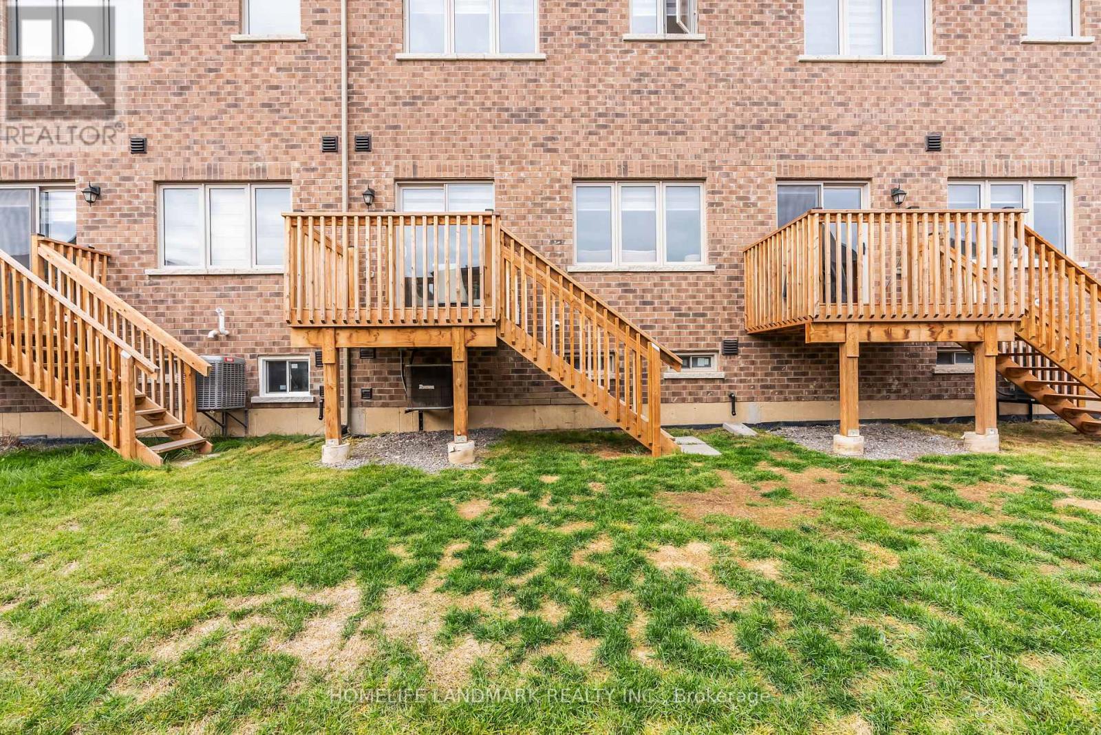 Townhouse at 21 SAPPHIRE WAY, Thorold