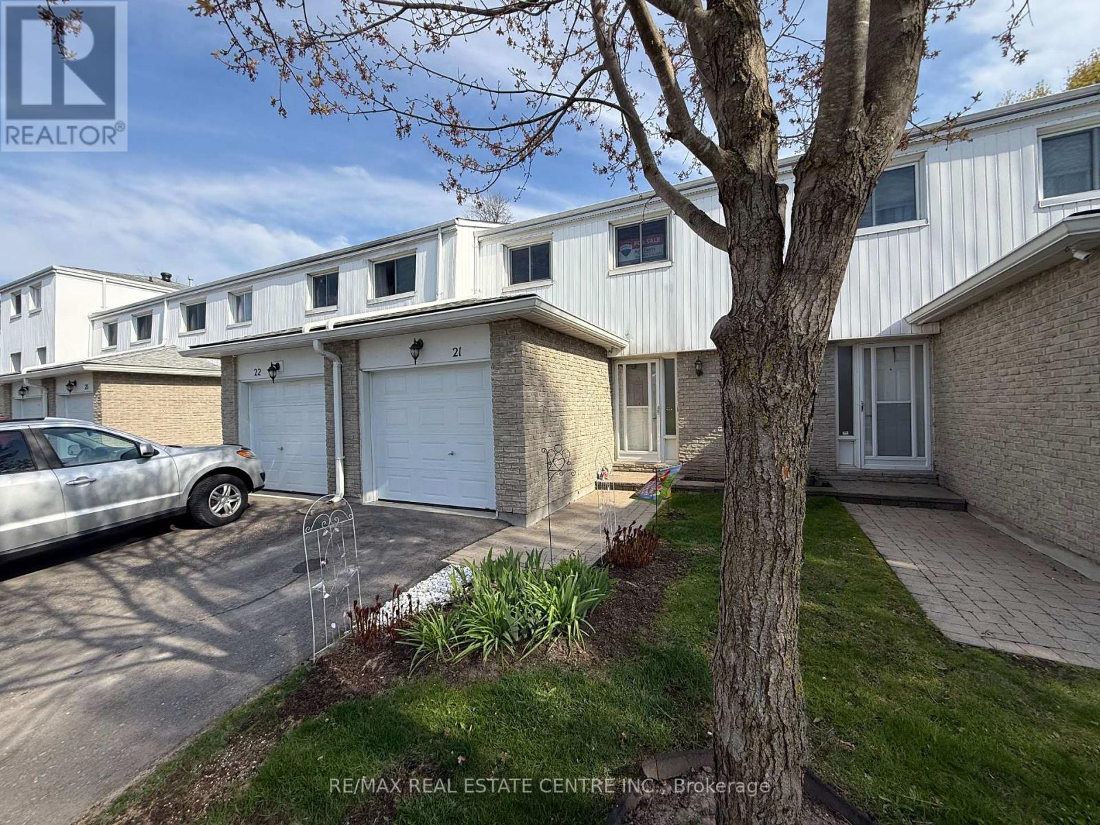 Townhouse at 21 - 325 WILLIAM STREET, Shelburne