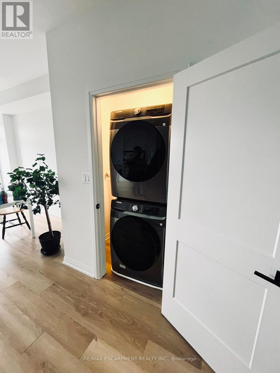 Townhouse at 90 - 55 TOM BROWN DRIVE, Brant