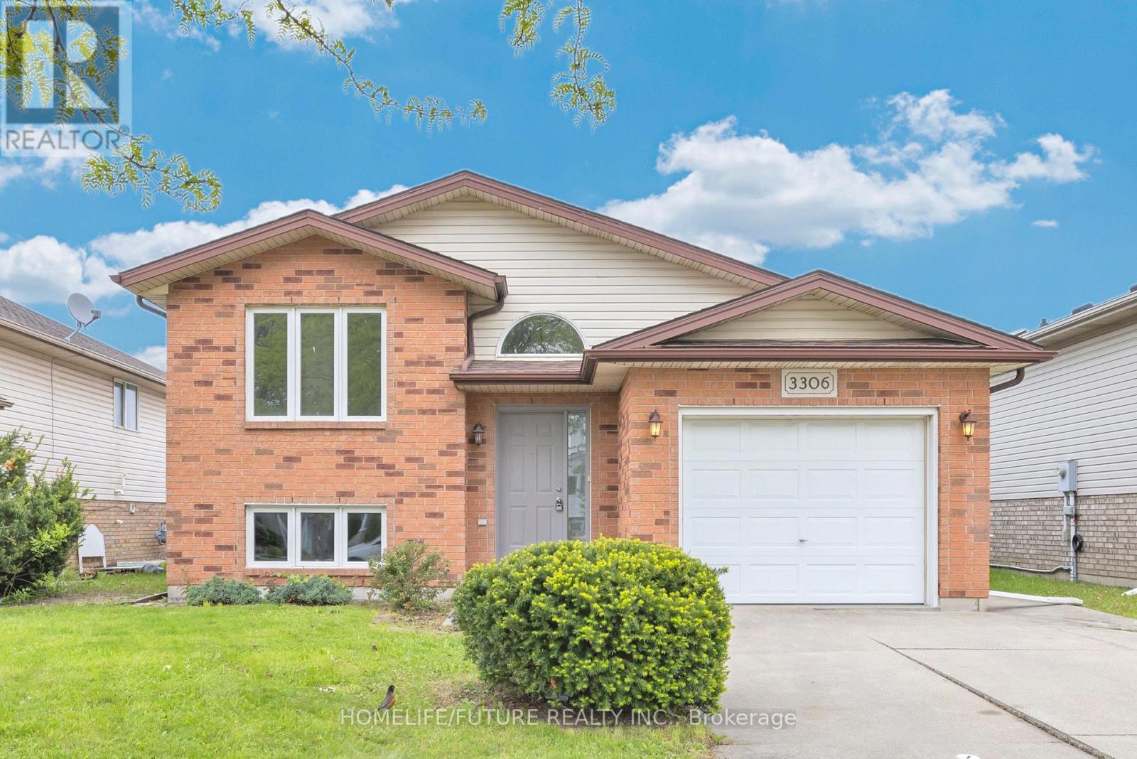 Detached at 3306 CONSERVATION DRIVE, Windsor