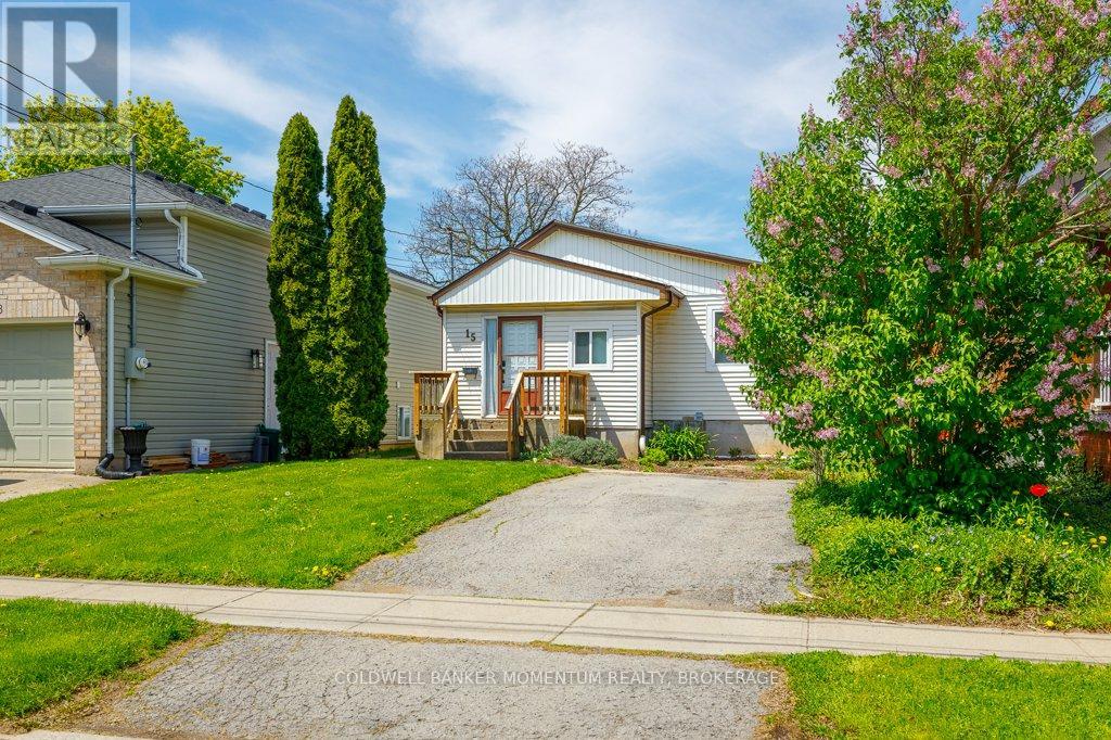 Detached at 15 CONCORD AVENUE, St. Catharines (Facer)