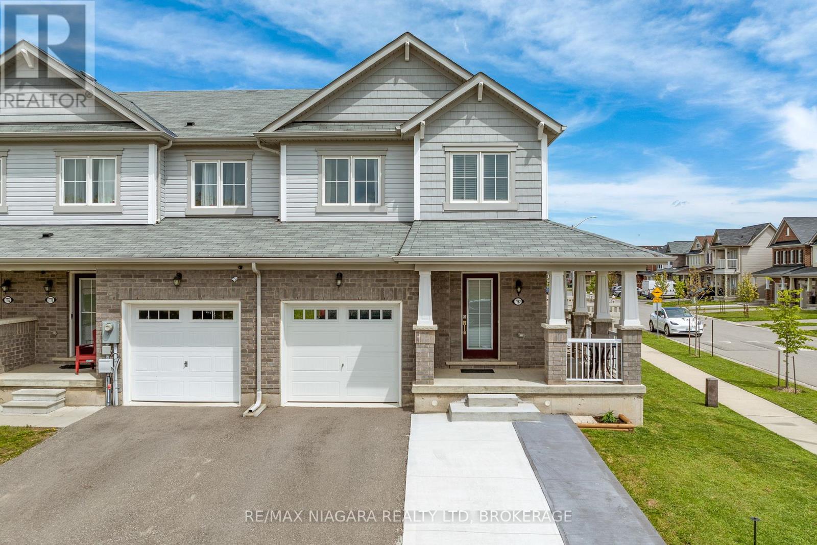 Townhouse at 7782 DOCKWEED DRIVE, Niagara Falls (Brown)