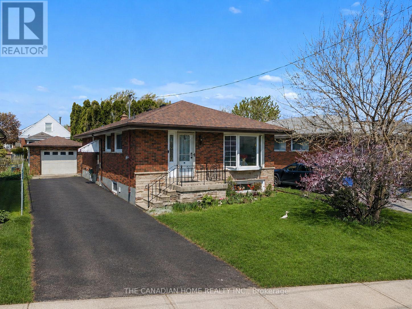 Detached at 196 TUXEDO AVE AVENUE, Hamilton (Delta)