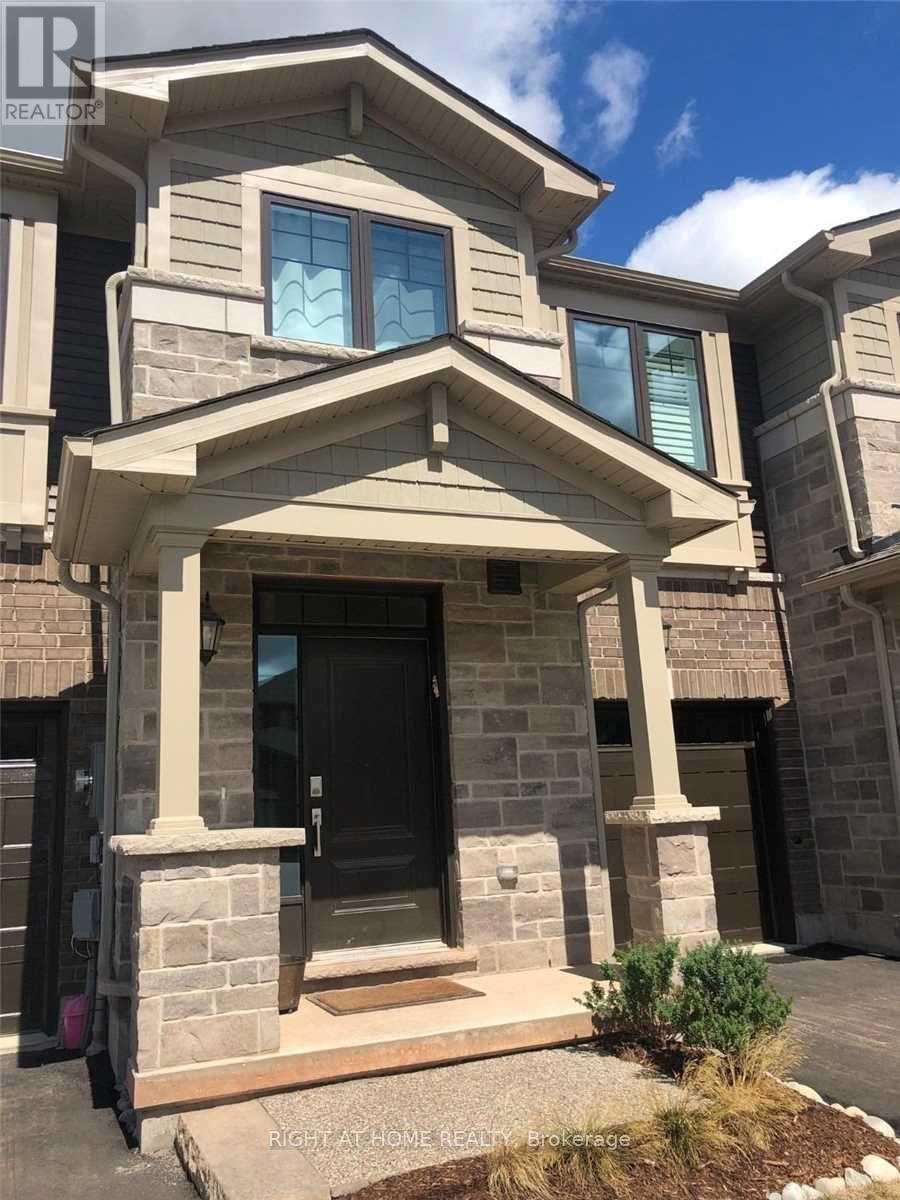 Townhouse at 73 - 11 WILLOW LANE, Hamilton (Fruitland)
