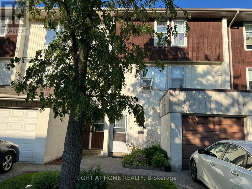 Townhouse at 81 - 135 CHALMERS STREET S, Cambridge