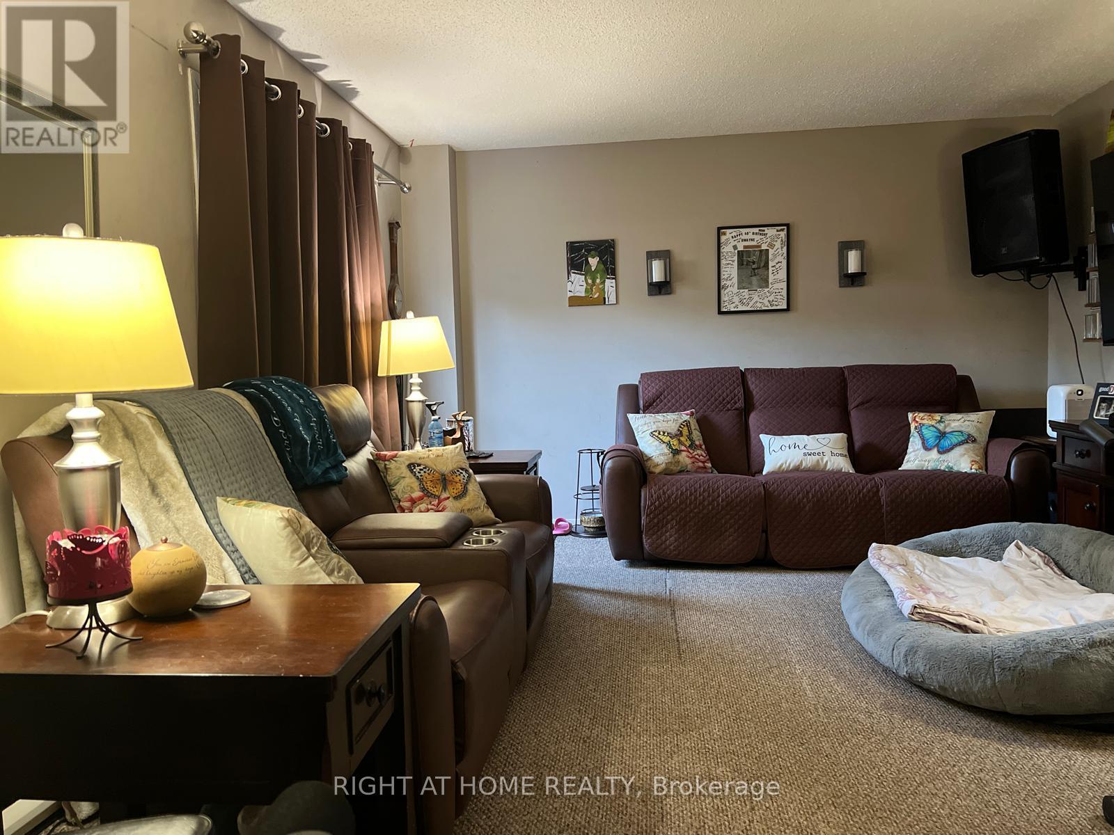 Townhouse at 81 - 135 CHALMERS STREET S, Cambridge