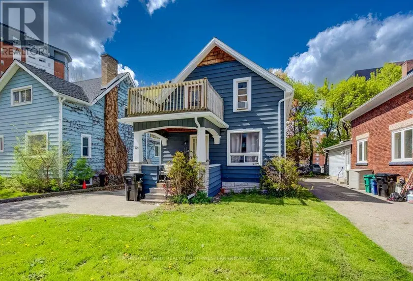 Detached at 10 MARSHALL STREET, Waterloo