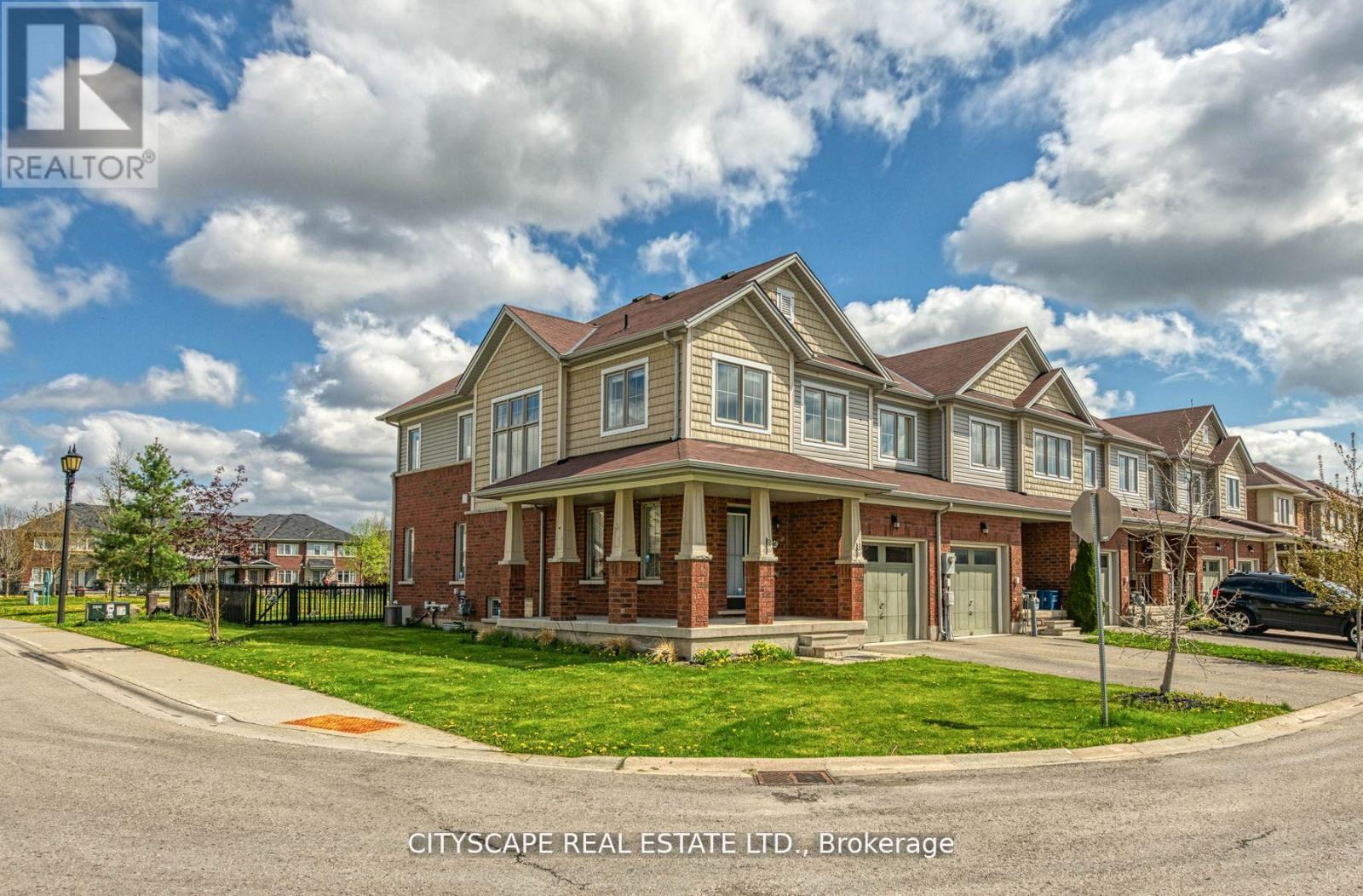 Townhouse at 8485 PRIMROSE LANE, Niagara Falls (Brown)
