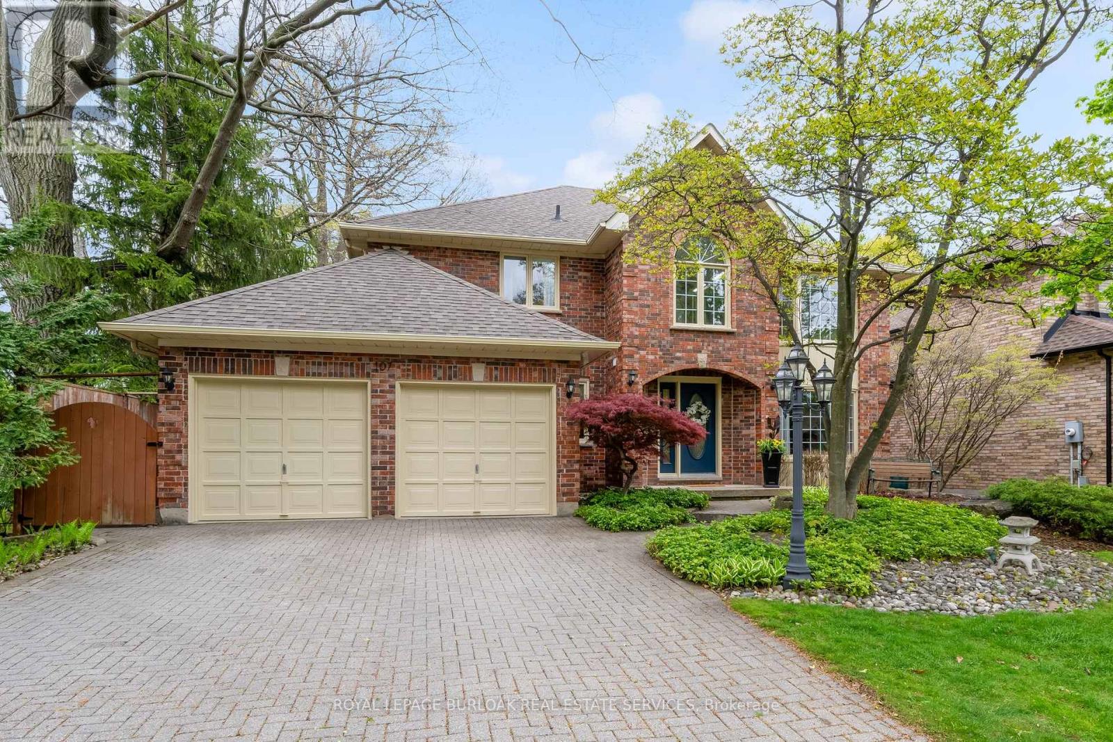 Detached at 107 GARDEN AVENUE, Hamilton (Ancaster)