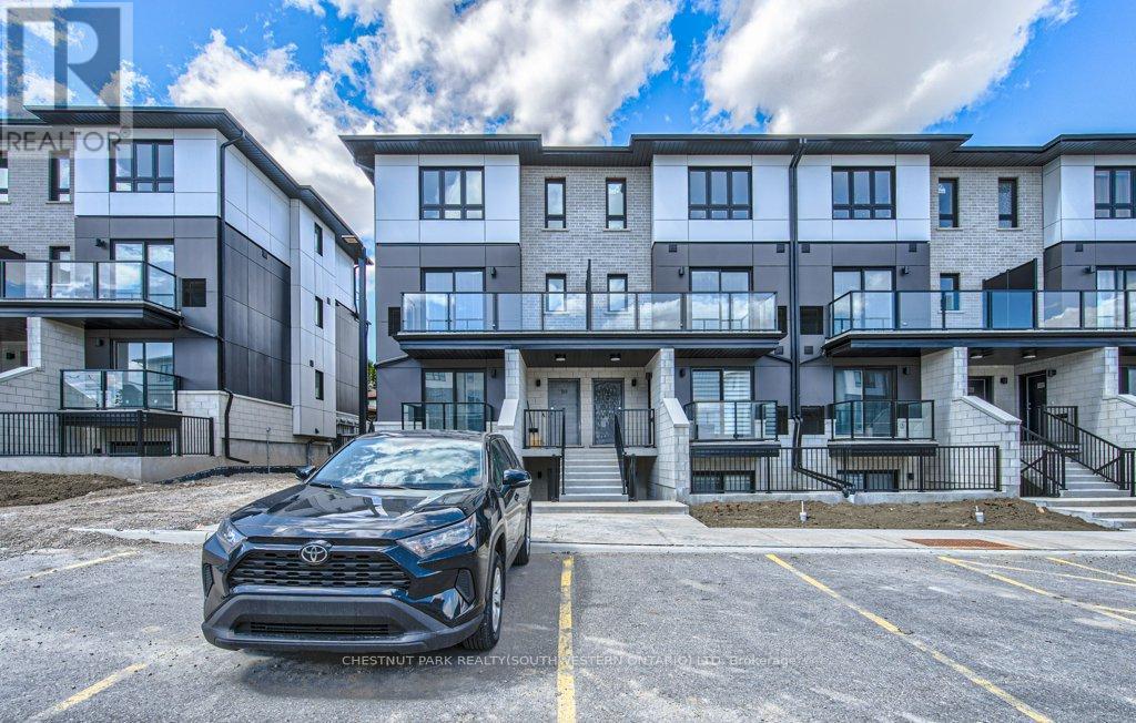 Townhouse at B11 - 410 NORTHFIELD DRIVE, Waterloo