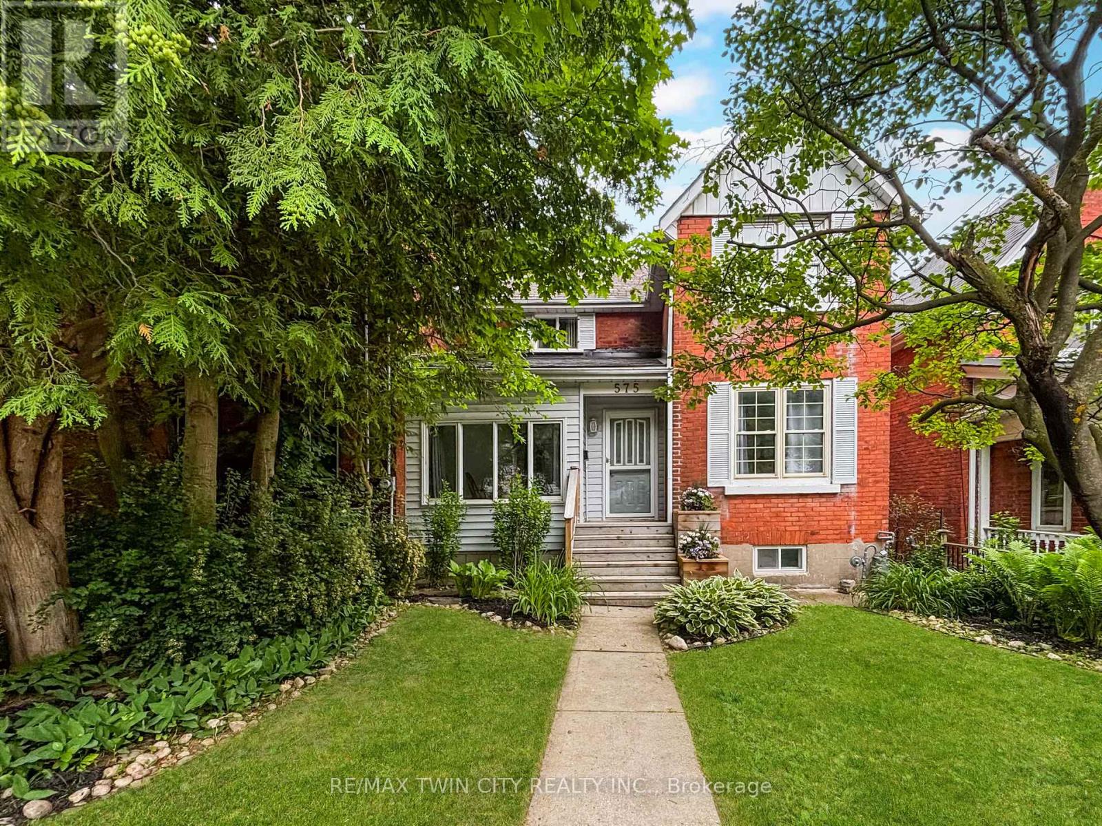 Semi-Detached/Link at 575 GEORGE STREET, Woodstock (Woodstock - North)
