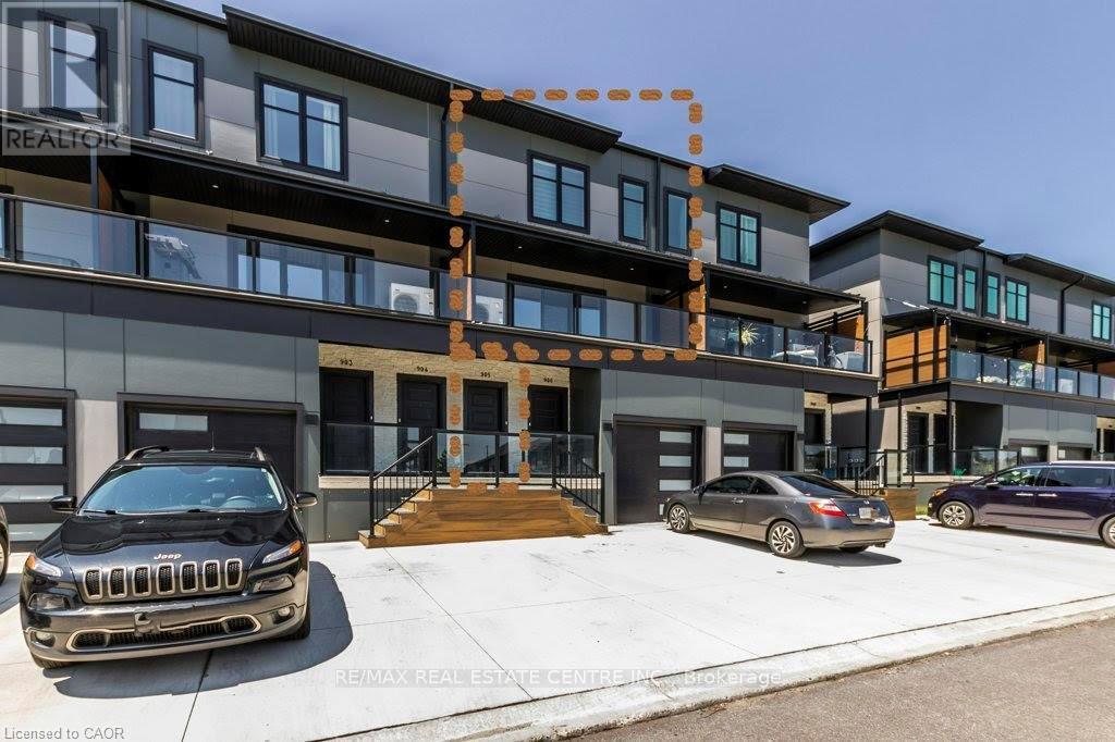 Townhouse at 905 - 361 QUARTER TOWN LINE, Tillsonburg