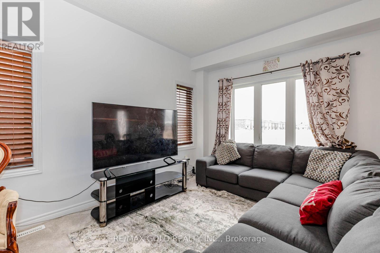Detached at 112 SEELEY AVENUE, Southgate