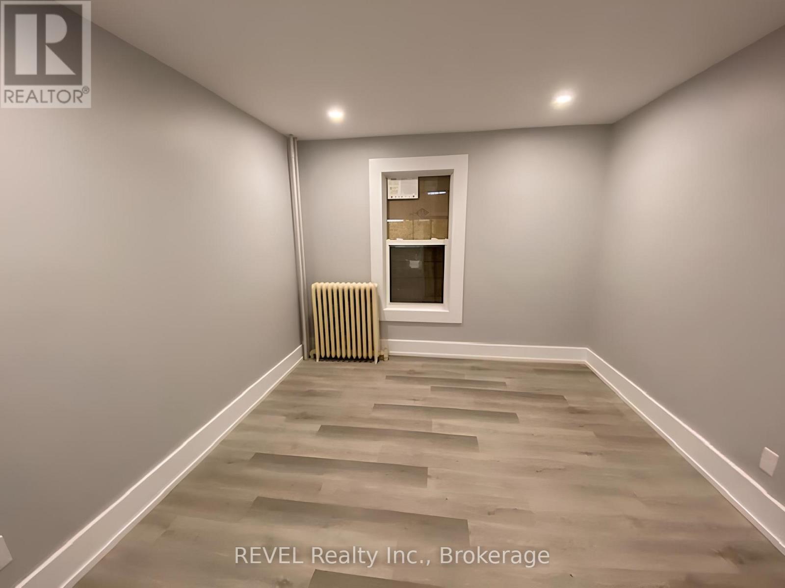 Multiplex at LOWER - 21 PLYMOUTH ROAD, Welland
