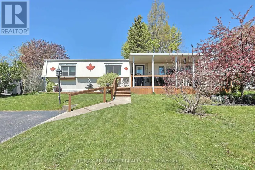 Detached at 227 PEBBLE BEACH PARKWAY, South Huron