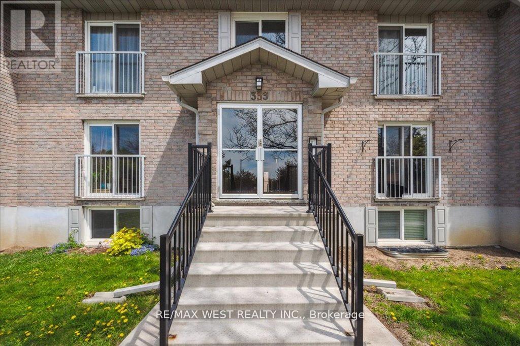 Apartment at 1 - 333 NORTHLAKE DRIVE, Waterloo