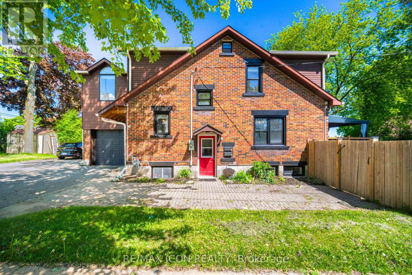 Detached at UPPER - 64 SHELDON AVENUE N, Kitchener