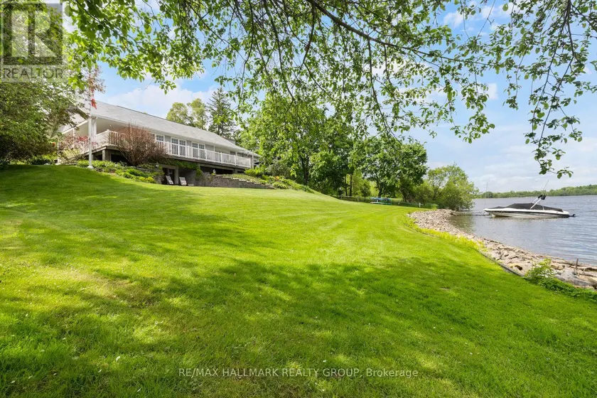 Detached at 1 RIDEAU GLEN DRIVE, Ottawa