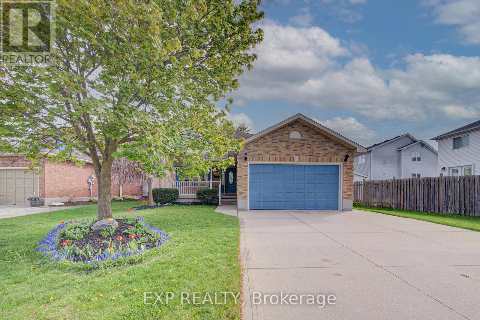 Detached at 225 DARTMOOR CRESCENT, Waterloo